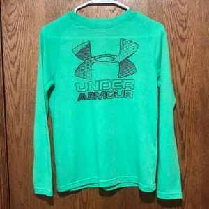 Boy’s Under Armour tee shirt